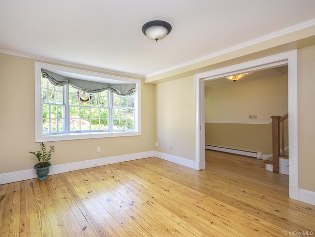 Foto del edificio - 24 Bay Ave