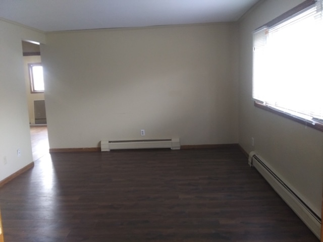 Building Photo - 409 Oakland Ave