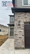 Building Photo - 428 E Gray Fox Ln