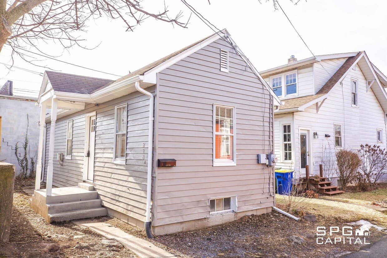 Foto principal - 228 8th St