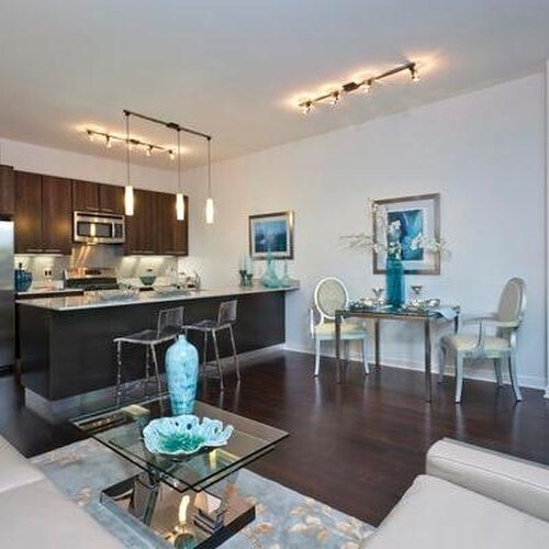 Foto del edificio - 469 W Huron St
