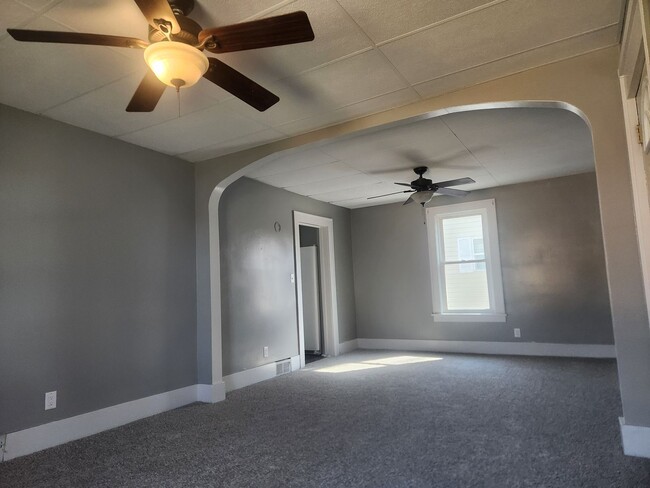 Building Photo - 3 Bedroom Home in Oakland, IA!
