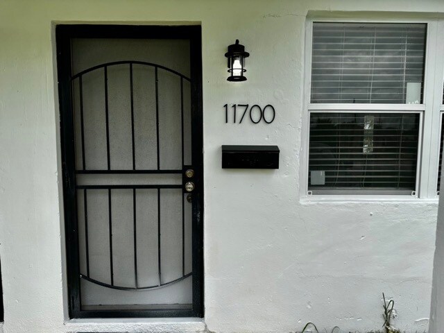 Front - 11700 SW 221st St