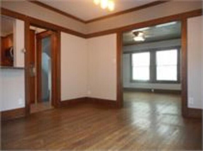 Foto del edificio - 992 8th St