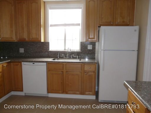 Building Photo - 831 N 11th St