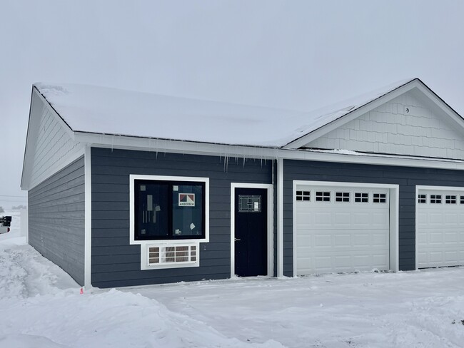 Building Photo - Liberty Villas Bldg. 02