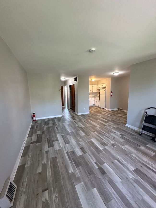 Photo - 356 Beverly Blvd Apartment