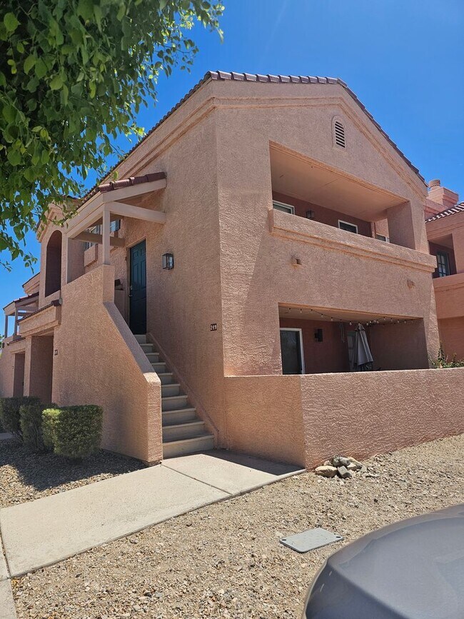 Foto del edificio - Furnished Condo Available Summer & Winter Season 2027
