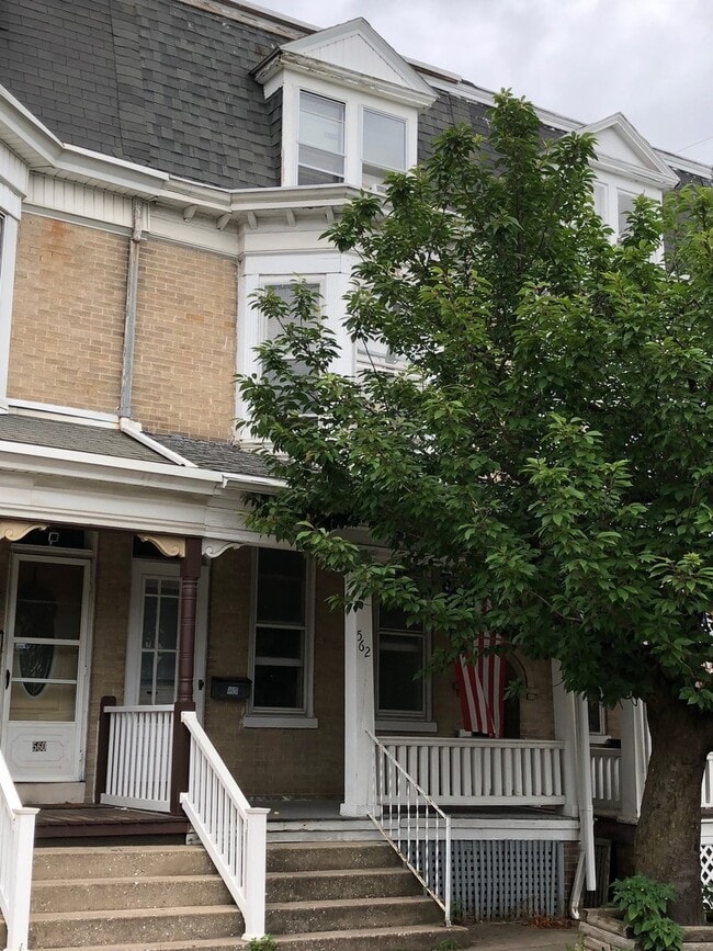 Building Photo - 562 Atlantic Ave