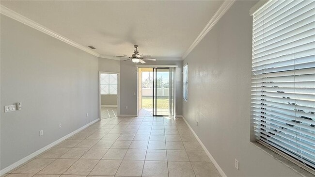 Foto del edificio - 6000 Wood Wind Pl