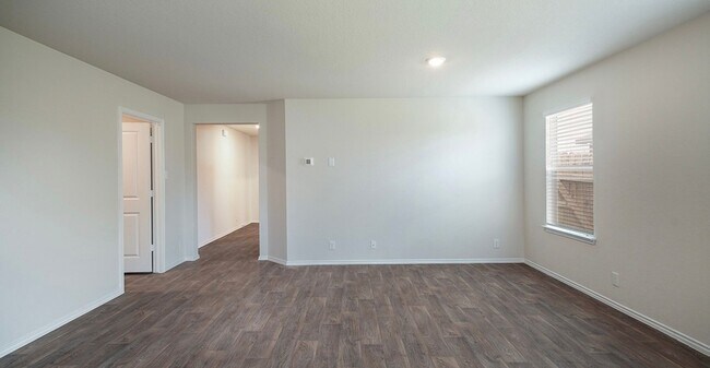 Building Photo - Newer Home Designed With You In Mind