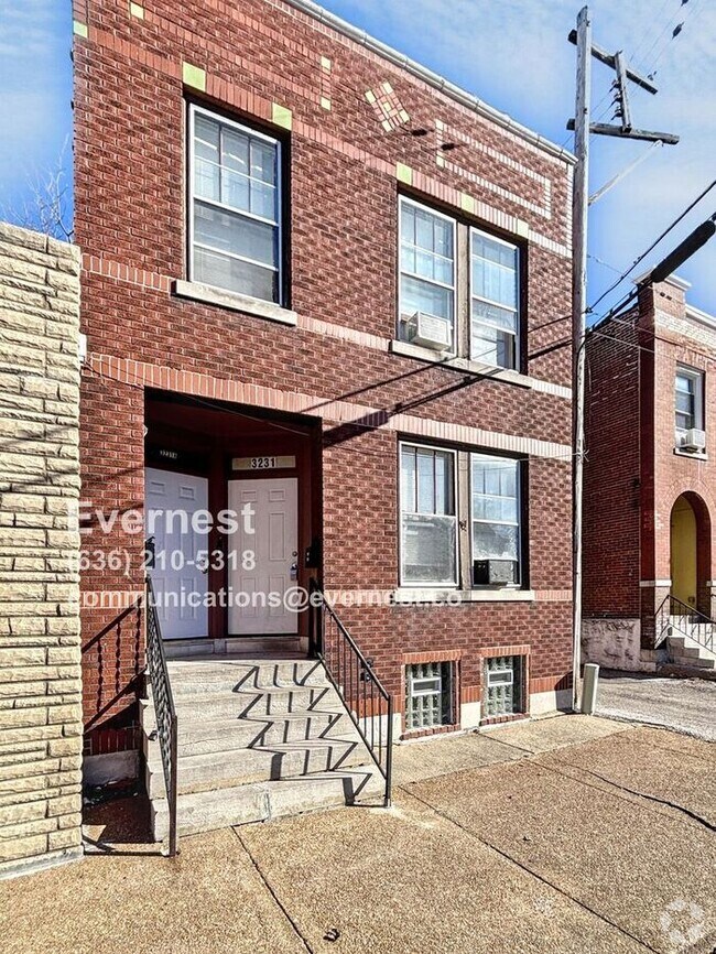 Building Photo - 3231 Dakota St