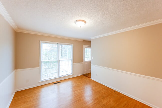 Building Photo - 1904 Leafwood Cir