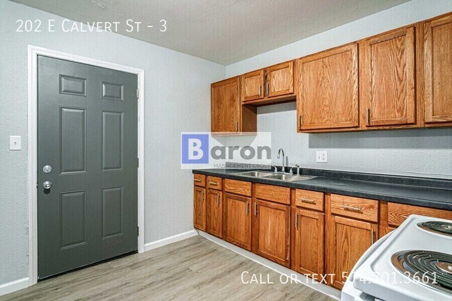 Foto del edificio - 202 E Calvert St