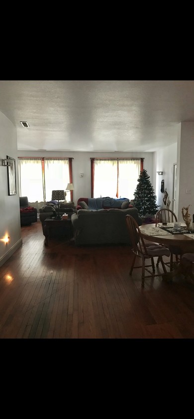 Foto principal - 815 S 8th St