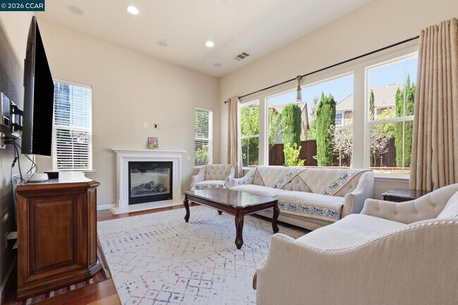 Foto del edificio - 165 Paddington Ct
