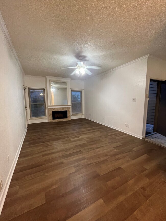 Foto del edificio - 10047 Westpark Dr