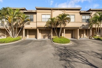 Building Photo - 624 Arbor Lake Ln