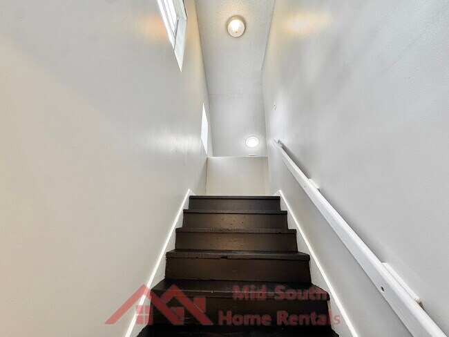 Foto del edificio - 3569 Douglass Ave