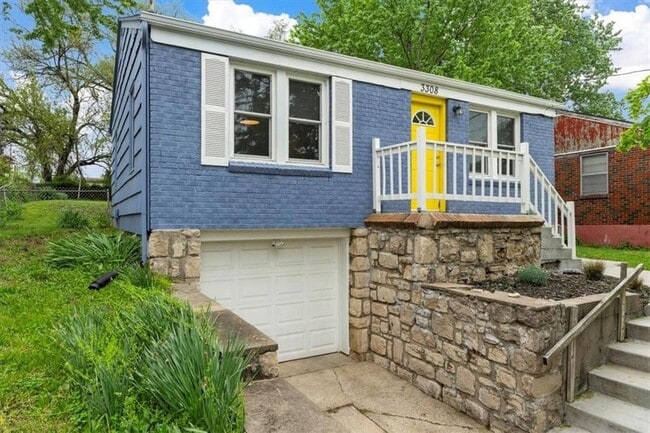 Building Photo - 3308 Wood Ave
