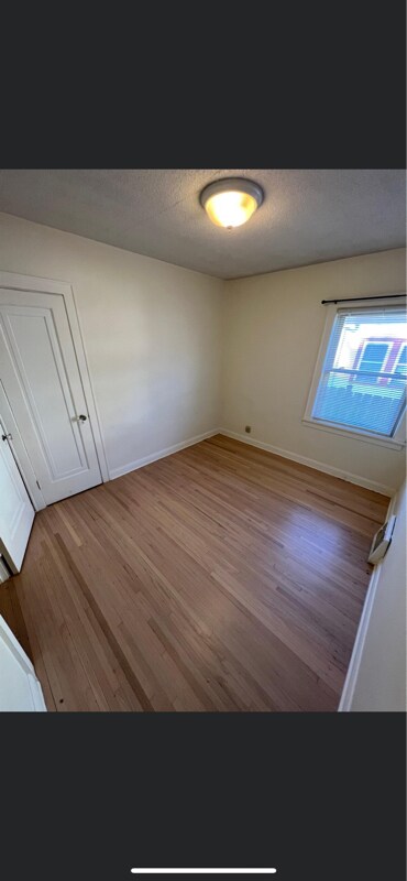 Foto del edificio - 4630 Bloomington Ave