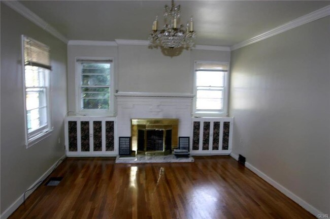 Foto del edificio - 430 W Market St