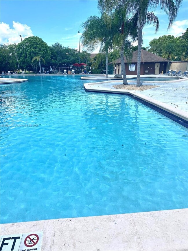 Foto del edificio - 6601 SW 116th Ct