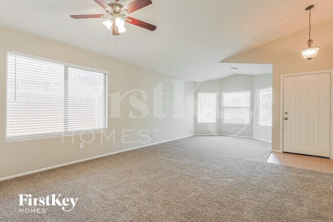 Foto del edificio - 4225 E Coal St