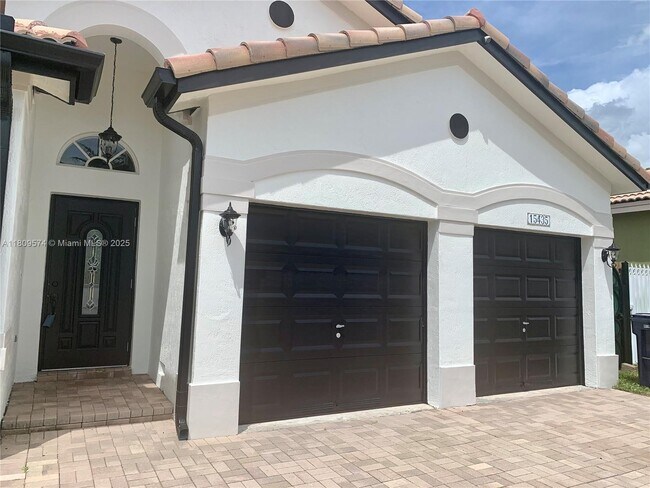 Foto del edificio - 15435 SW 24th Terrace