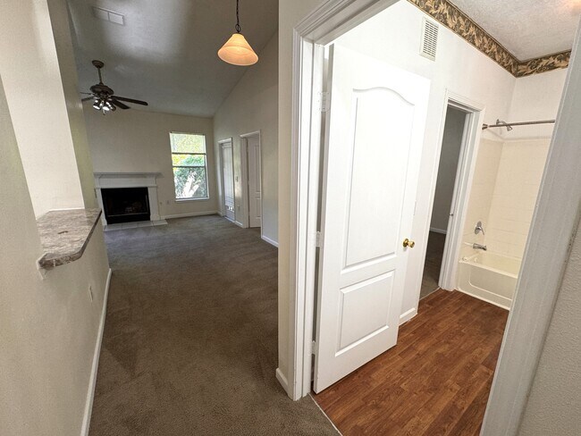 Photo - 10519 Villa View Cir Townhome