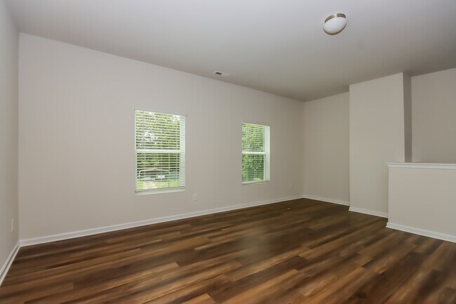 Foto del edificio - 196 Sharon School Rd