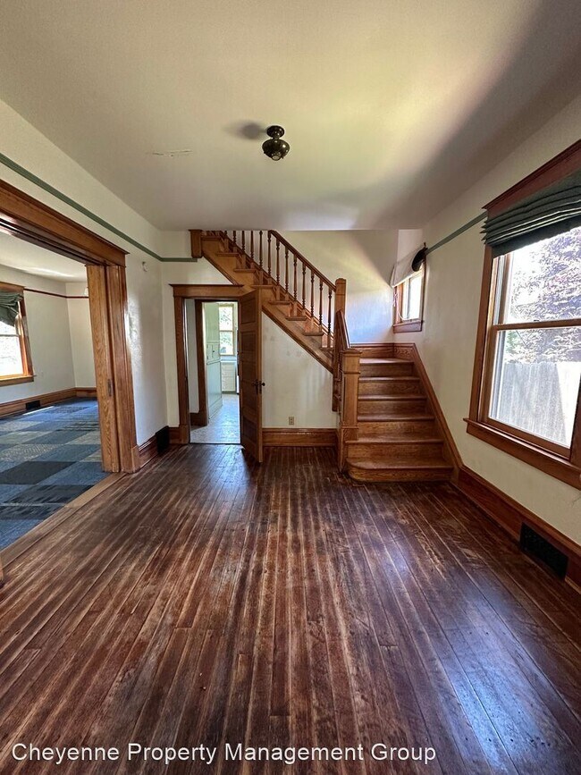 Building Photo - 3 br, 1.5 bath House - 106 E 27th St
