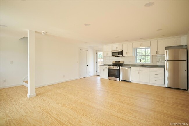 Building Photo - 5728-5209 # C