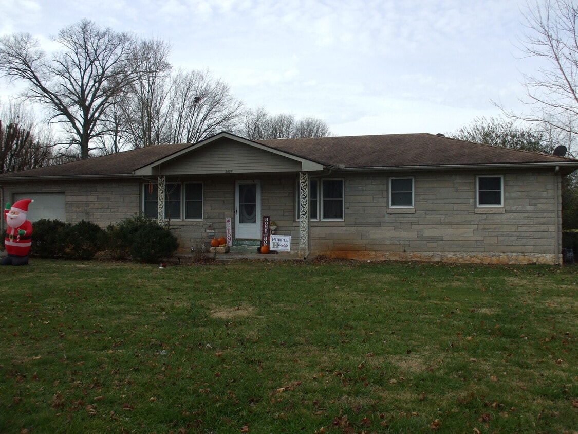 Foto principal - 2427 Smallhouse Rd