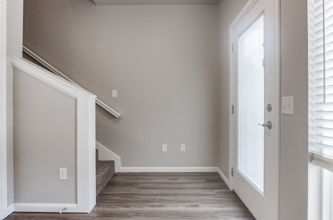 Building Photo - 2641 Cedar Tree Rd