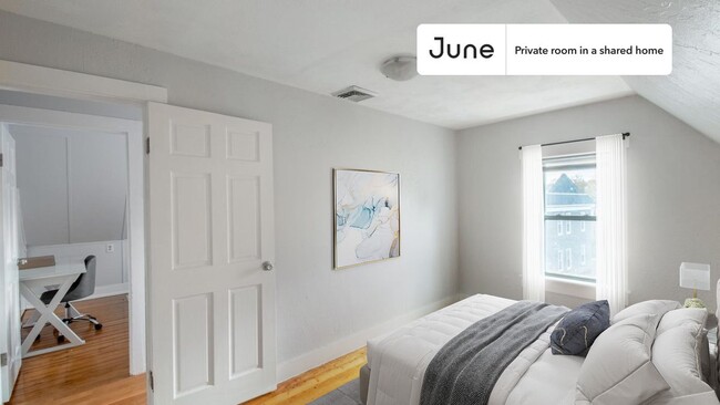 Private bedroom in 4 bed/1.5 bath Home - Private bedroom in 4 bed/1.5 bath Home