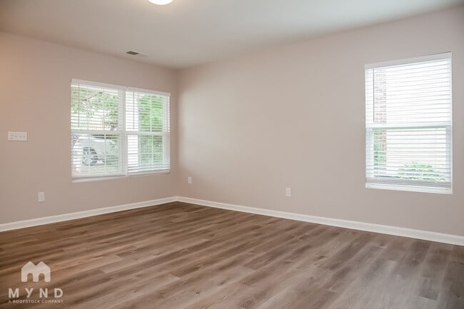 Foto del edificio - 10700 Parnie Ct