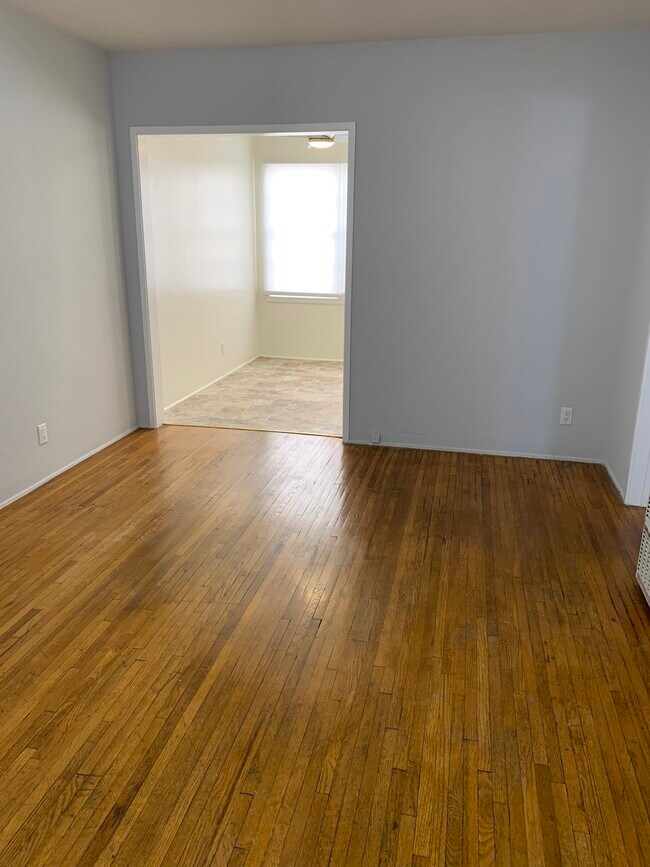 Foto del edificio - 1511 Dixon St