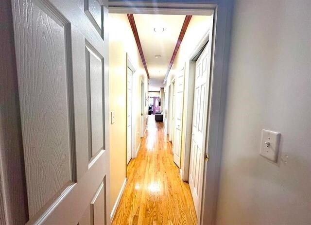 Foto del edificio - 30 Whitman Ave