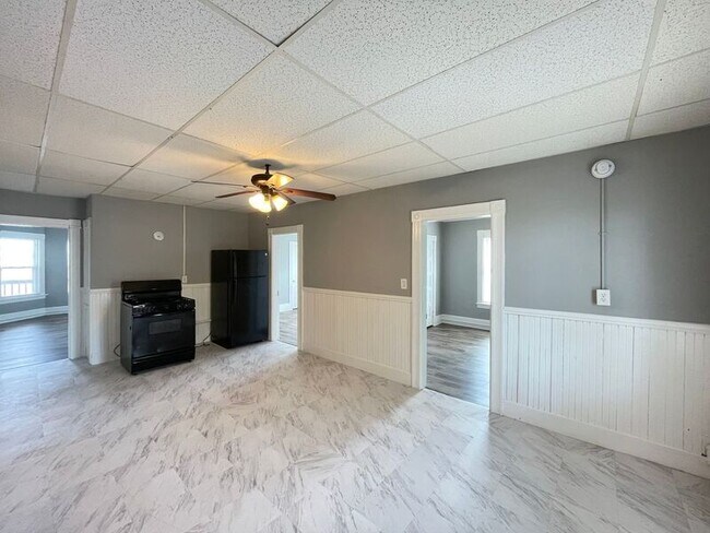 Foto del edificio - 551 Somerville St