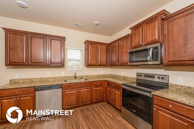 Foto del edificio - 625 Clover Cir