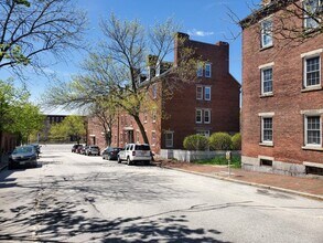 Building Photo - 125 W Merrimack St