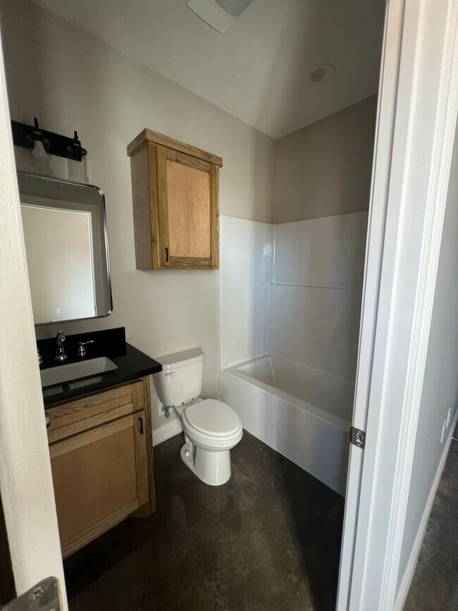 Foto del edificio - Brand New Duplex