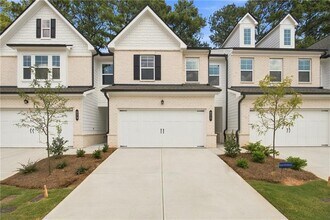 Building Photo - 877 Trace Ln