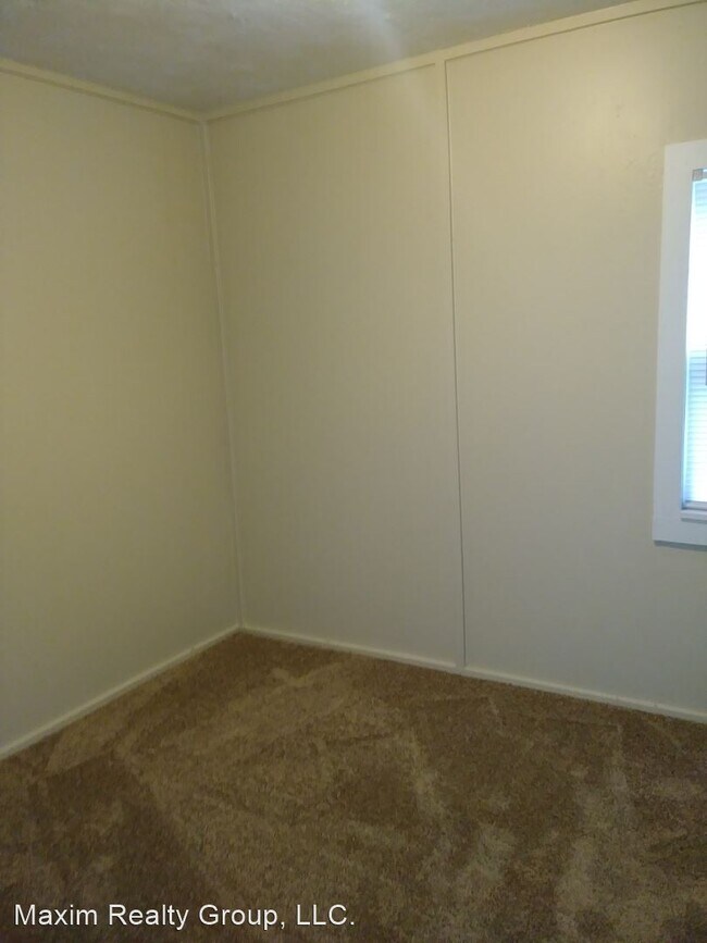 Foto del edificio - 4 br, 1.5 bath House - 2885 BINNEY ST