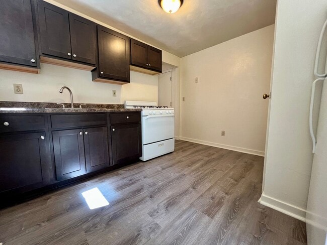 Photo - Large 1 BR Apartment in Lovely South Oakla...