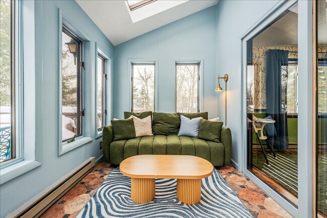 Building Photo - 157 Seminole Trail