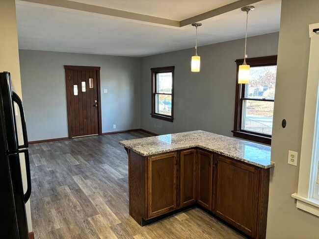 Building Photo - 1304 Randle St