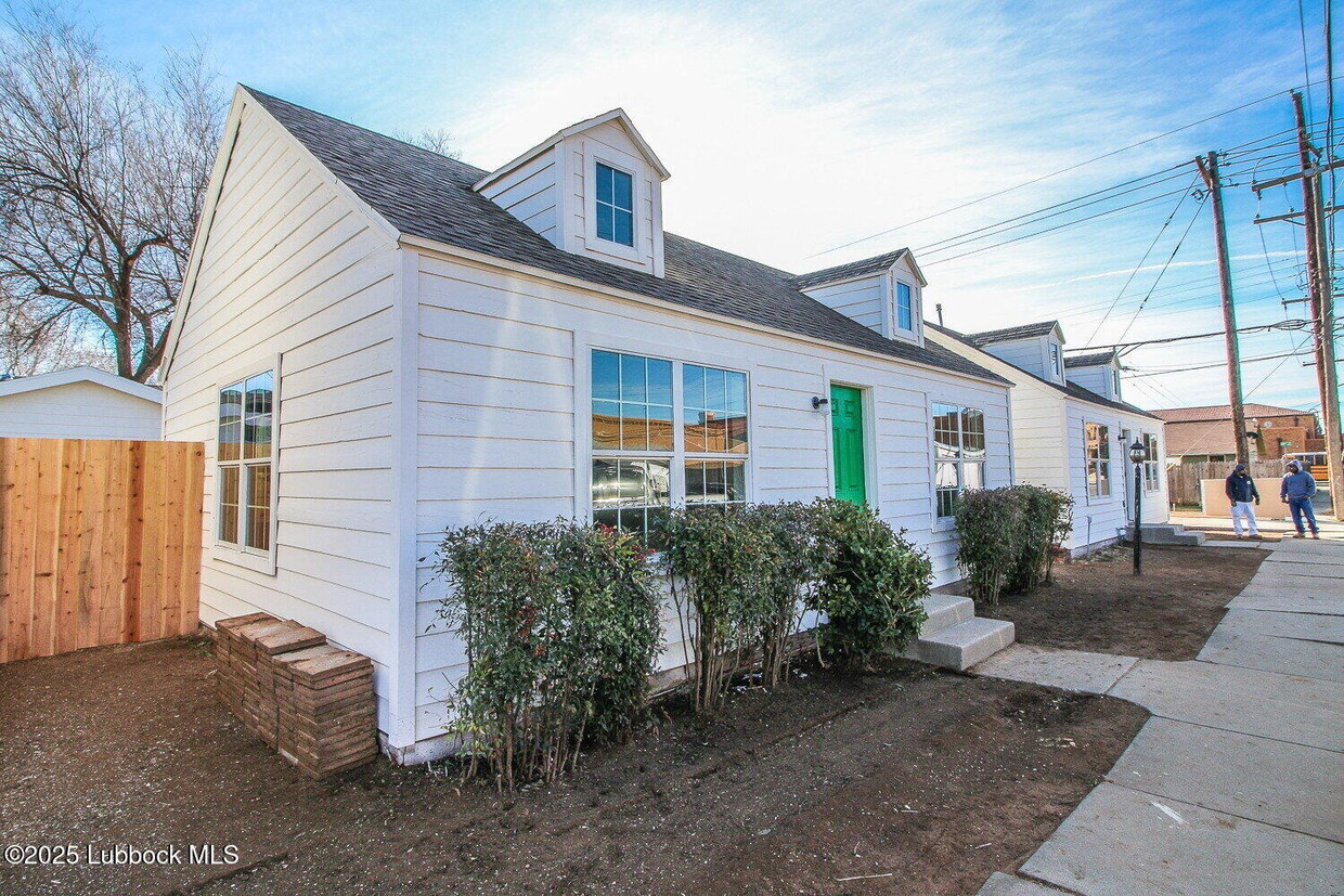 Primary Photo - 1705 Avenue T