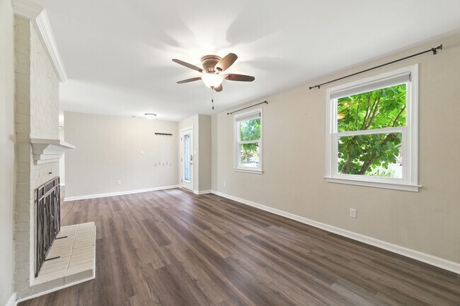 Building Photo - 3800 Liberty Ridge Rd
